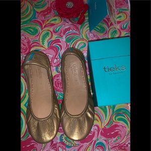 Tieks